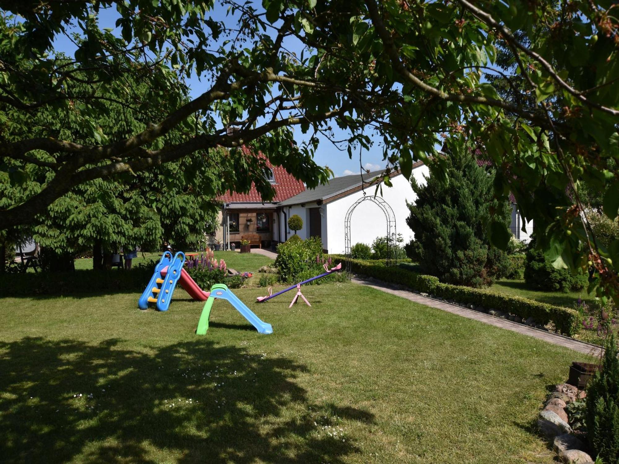 Beautiful Apartment In Robertsdorf With Garden Blowatz Esterno foto